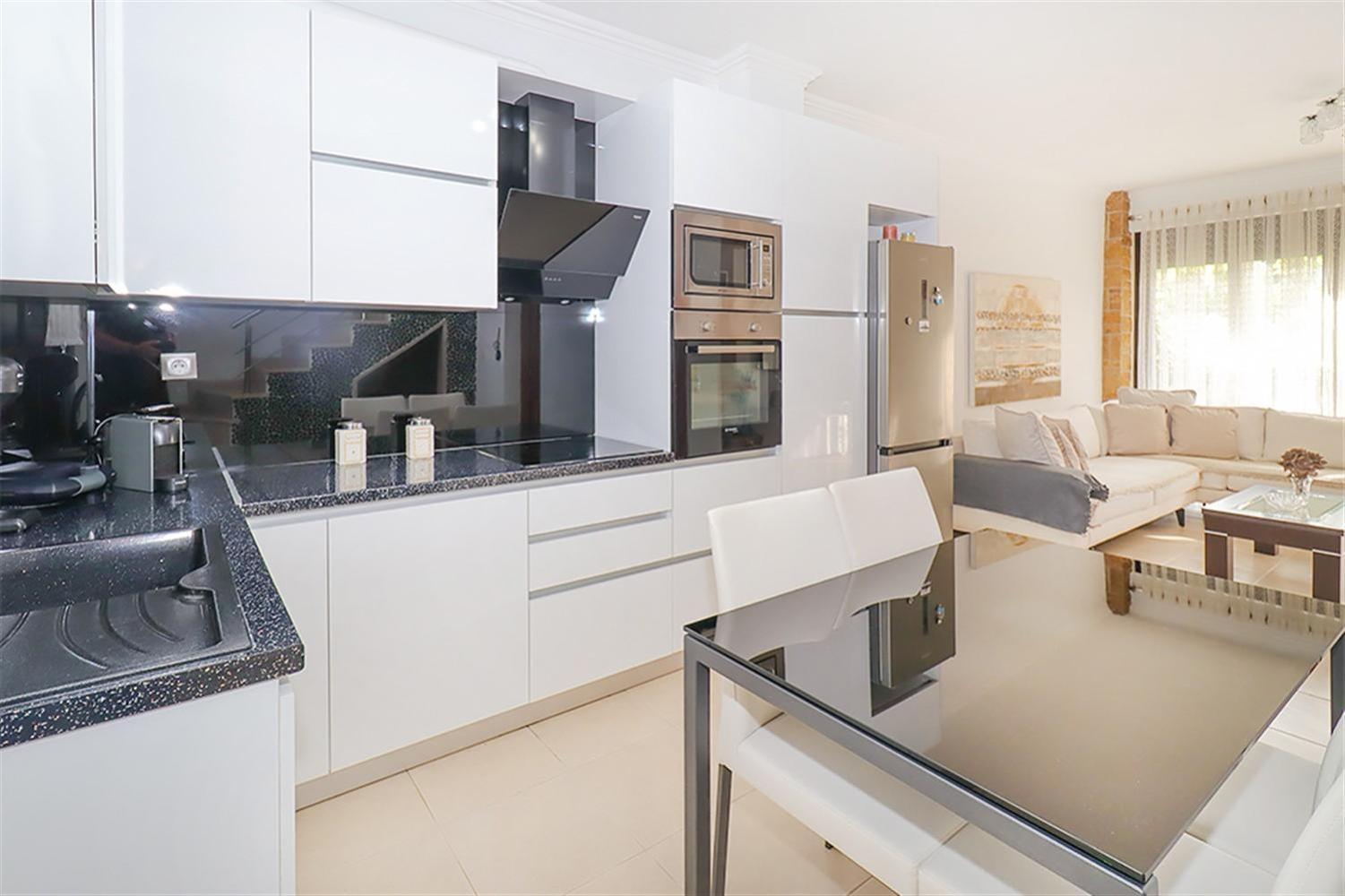 Mema'S Maisonette! Néa Fókaia Екстериор снимка